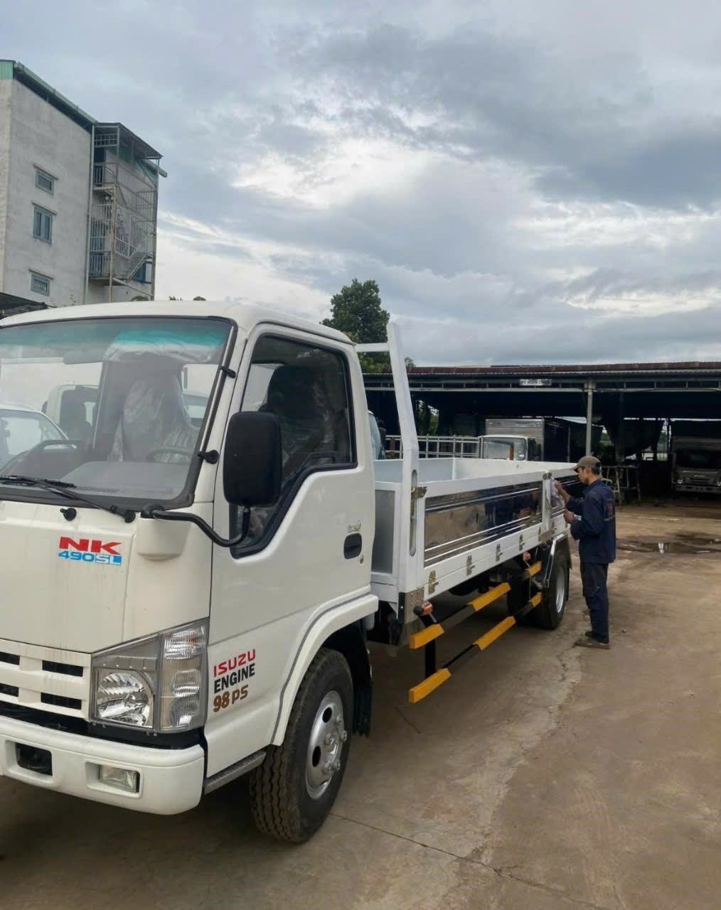 Duy Nam chuyên cho thuê xe tải chở hàng giá rẻ tại Tân Uyên Bình Dương