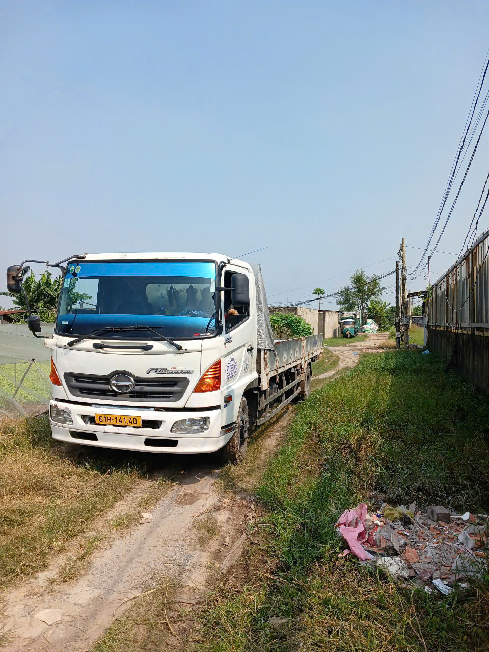 Duy Nam - đối tác tin cậy của khách hàng trong việc thuê xe tải thùng tại Quận 12 Huyện Hóc Môn