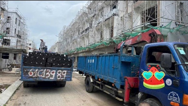 Xe Cẩu Thuê Tại Huyện Hóc Môn 3