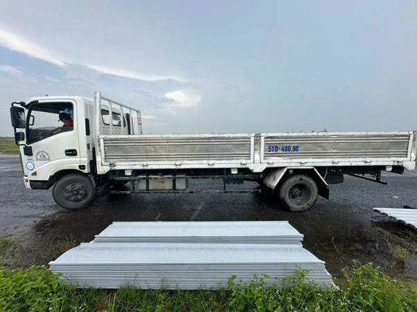 Xe Tải Chở Thuê Tại Quận 12 – Giải Pháp Vận Chuyển Nhanh Chóng & An Toàn