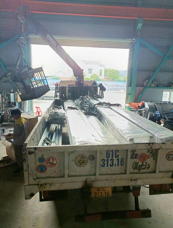 Liên hệ ngay dịch vụ cho thuê xe cẩu khu vực Hóc Môn và quận 12 của Duy Nam