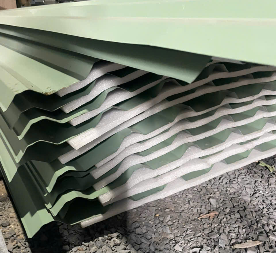 Ưu Nhược điểm Của Tôn Dán Pe Giá Rẻ Bạn Cần Biết