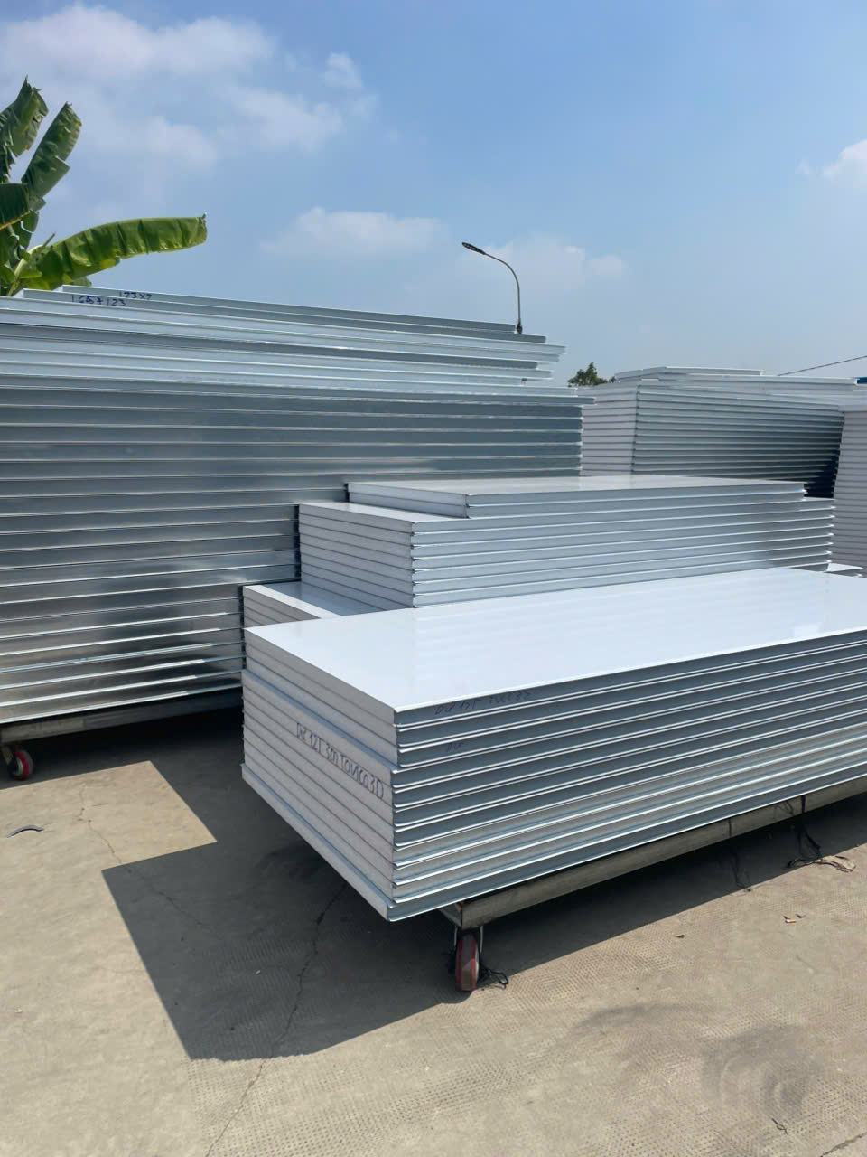 Tấm panel EPS vách ngăn giá rẻ