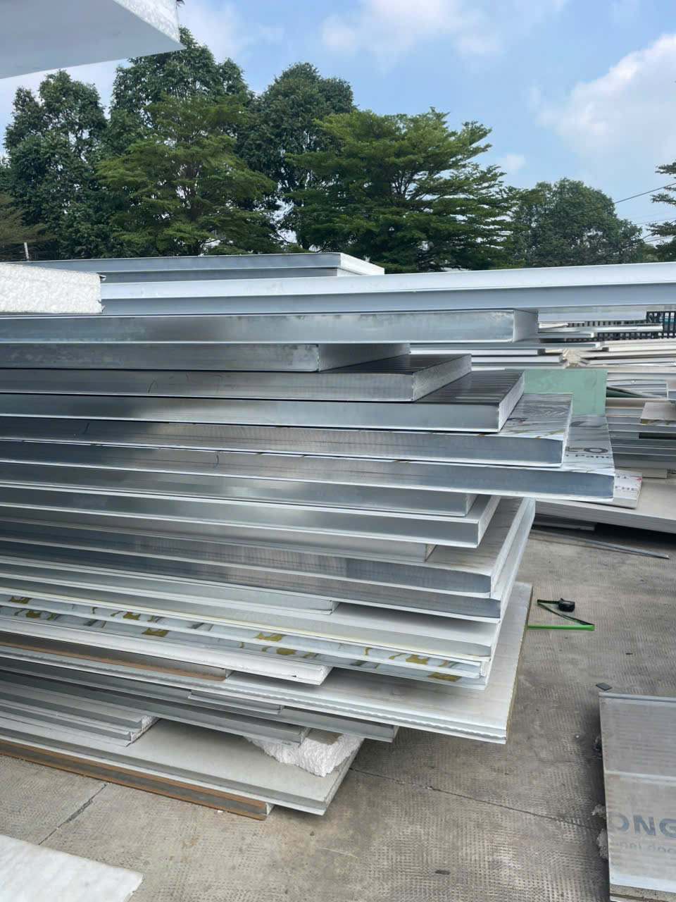 Báo Giá Tấm Panel EPS Vách Ngăn Mới Nhất 2026