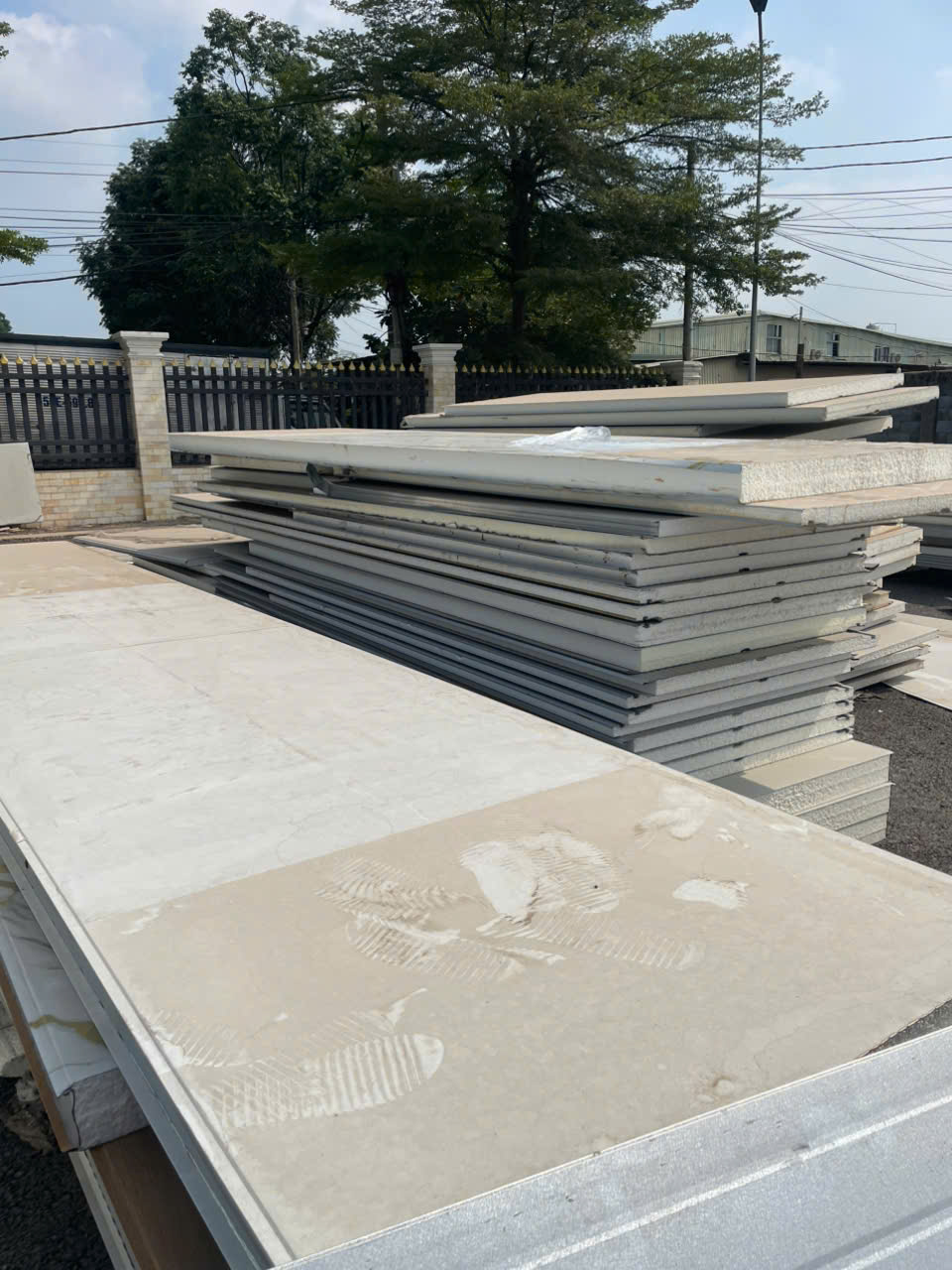 Nơi Bán Tấm Panel EPS Vách Ngăn Cách Nhiệt Cũ Tại TPHCM Giá Tốt